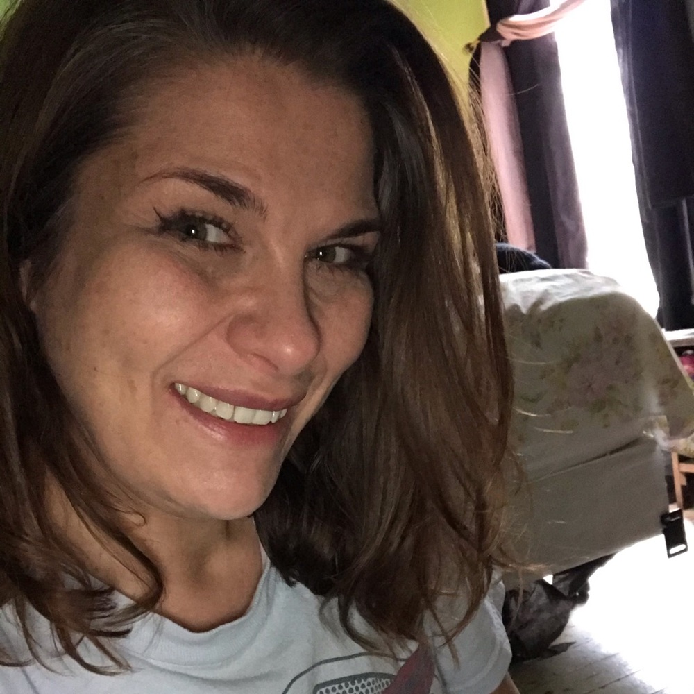 Meet your Posher, Alicia